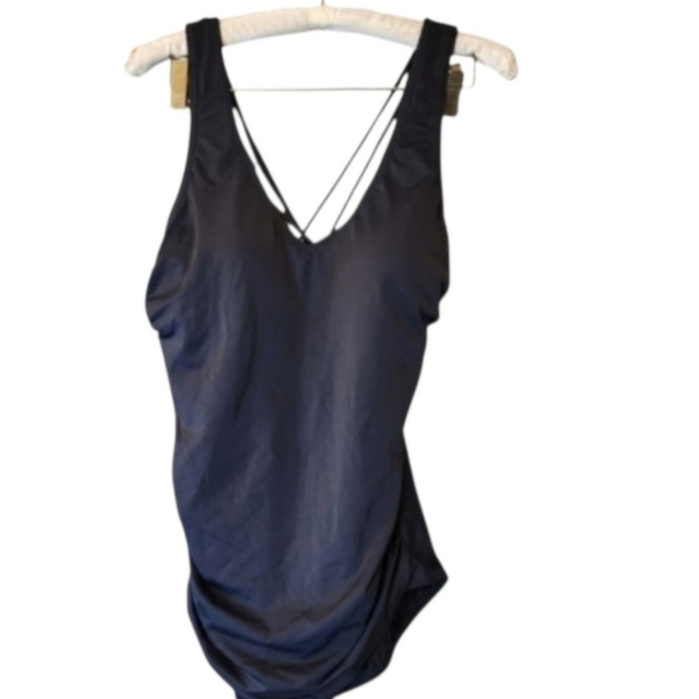 🌷SALE🌷 Dreamsuit Black One Piece Flattering Swimsuit Size 12 - Picture 3 of 6